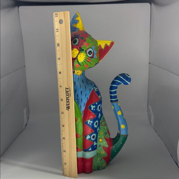 Colorful Wooden Cat Figurine - Picture 4 of 7